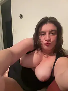 Snapshot of mermaid0794 chatting on February 10, 2026, 6:17 am mermaid0794 online show from February 10, 2026, 6:17 am