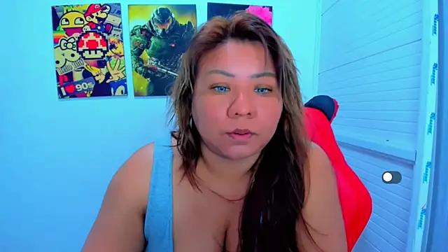 Snapshot of victoria_love89 chatting on January 17, 2026, 1:43 am victoria love89 online show from January 17, 2026, 1:43 am