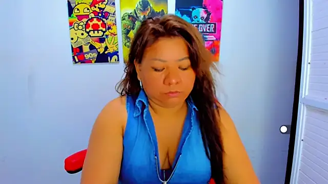 Snapshot of victoria_love89 chatting on March 6, 2026, 2:30 am victoria love89 online show from March 6, 2026, 2:30 am