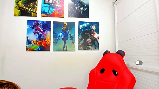 Snapshot of victoria_love89 chatting on April 11, 2026, 2:38 am victoria love89 online show from April 11, 2026, 2:38 am