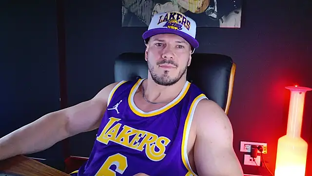 AngeloEric online show from January 3, 2025, 11:01 pm