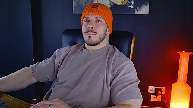 AngeloEric online show from January 20, 2025, 8:41 am