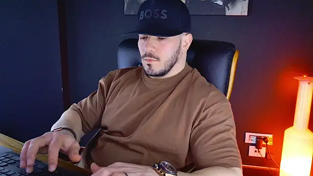 AngeloEric online show from January 30, 2025, 8:01 am