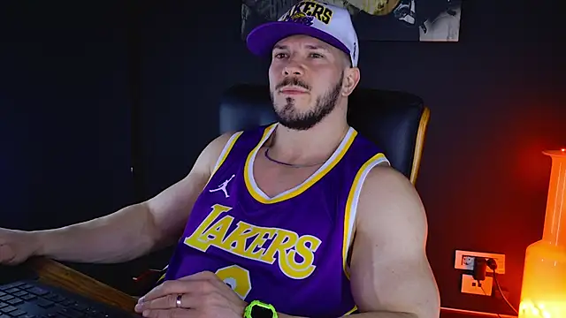 AngeloEric online show from February 7, 2025, 2:04 pm