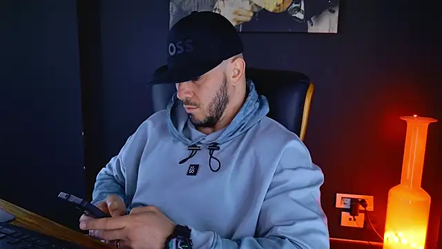 AngeloEric online show from March 19, 2025, 6:03 am