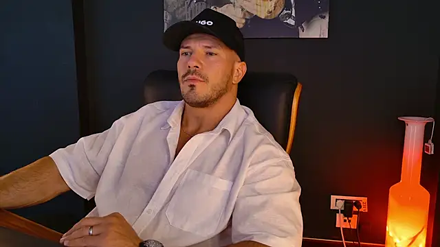 AngeloEric online show from September 24, 2025, 11:02 am