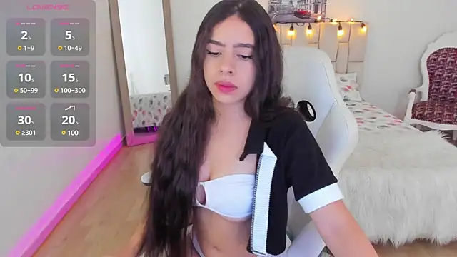 zoe turnner 18 online show from March 12, 2025, 11:31 am