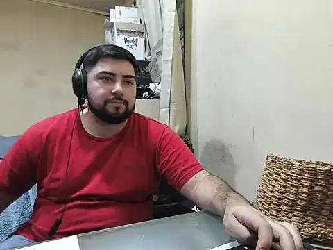 Snapshot of benitez_juan chatting on March 26, 2026, 11:54 pm benitez juan online show from March 26, 2026, 11:54 pm