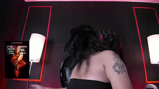 Carolina Arias online show from April 4, 2026, 7:44 pm