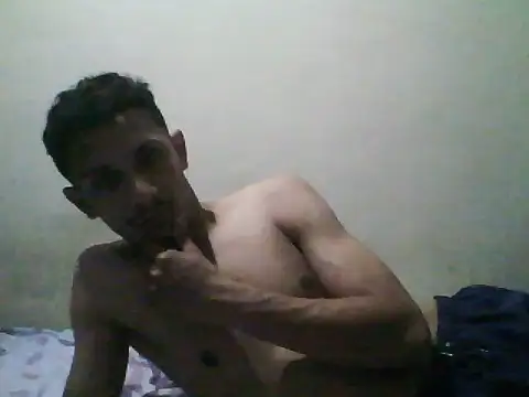 Snapshot of Khey69 chatting on May 19, 2026, 11:33 pm Khey69 online show from May 19, 2026, 11:33 pm