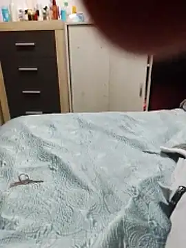 Arielmende online show from February 23, 2026, 9:34 pm