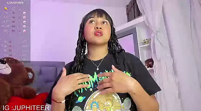 Snapshot of juphiteer chatting on January 13, 2025, 4:19 pm juphiteer online show from January 13, 2025, 4:19 pm