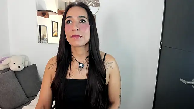 electra hunt online show from June 16, 2026, 12:13 am