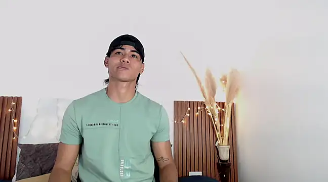 zander 2120 online show from December 24, 2024, 4:51 pm