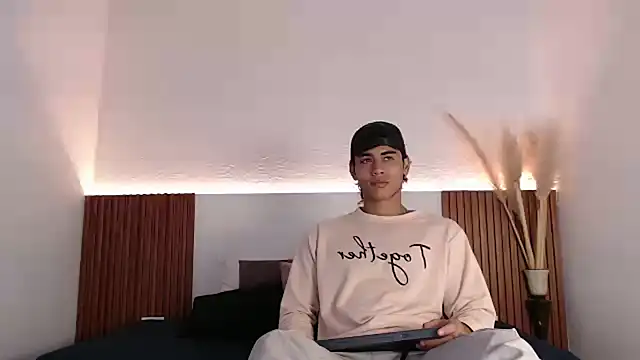 zander 2120 online show from January 17, 2025, 1:56 pm