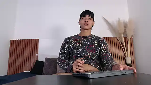 zander 2120 online show from January 20, 2025, 1:21 pm