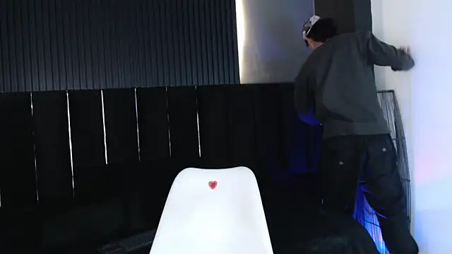 zander 2120 online show from March 1, 2025, 12:07 am