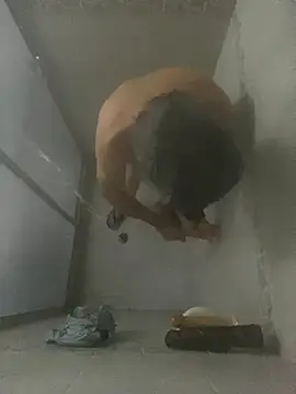 laye19 online show from September 18, 2025, 12:12 am