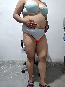 Diva Kiara online show from April 16, 2026, 2:56 am