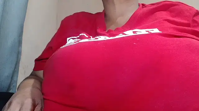 tinagiant online show from November 17, 2025, 1:06 pm