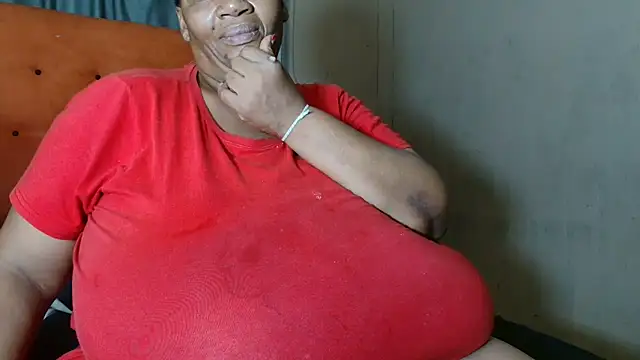 tinagiant online show from February 26, 2026, 8:41 pm