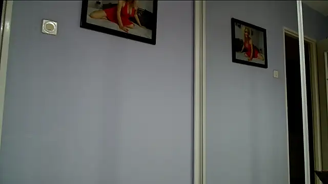 Snapshot of sexyjennyeu chatting on February 18, 2025, 8:36 pm sexyjennyeu online show from February 18, 2025, 8:36 pm