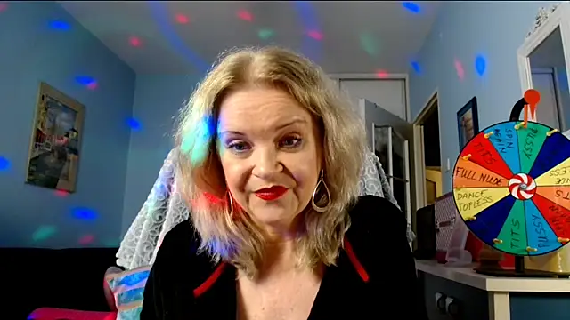 Snapshot of sexyjennyeu chatting on March 12, 2025, 11:33 pm sexyjennyeu online show from March 12, 2025, 11:33 pm