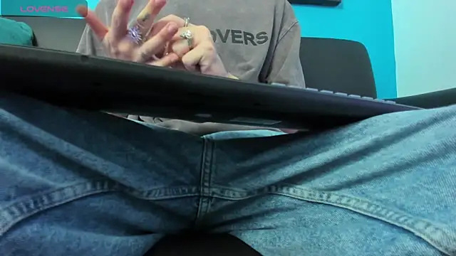 noah ricci online show from December 28, 2024, 12:03 pm