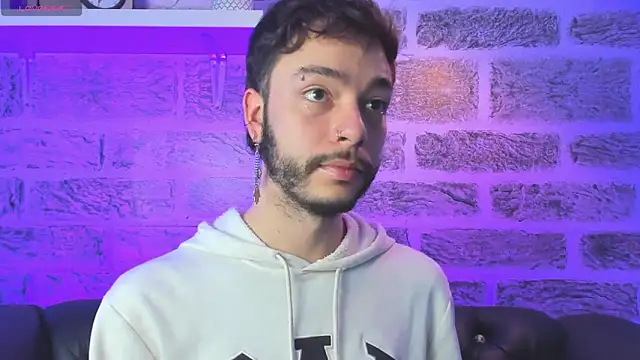 noah ricci online show from November 23, 2025, 12:16 pm