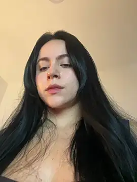 CoralineKam1 online show from March 1, 2025, 9:59 pm