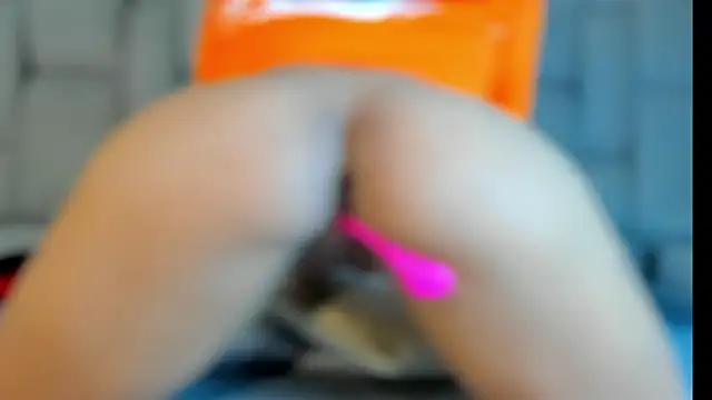 Hanna lens online show from March 1, 2025, 6:21 pm