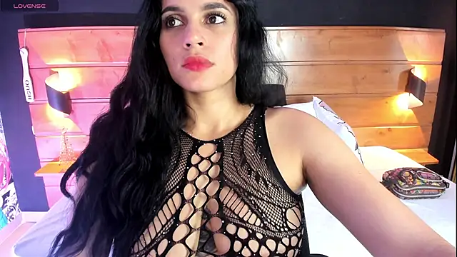 dahiana spark online show from December 13, 2024, 3:43 pm