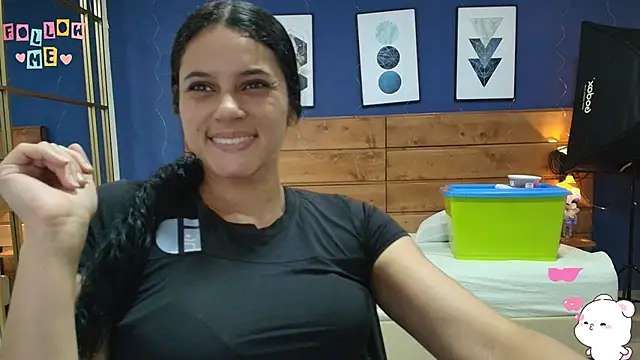 dahiana spark online show from March 18, 2025, 8:04 pm