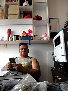 siatodo02 online show from December 6, 2024, 4:06 pm