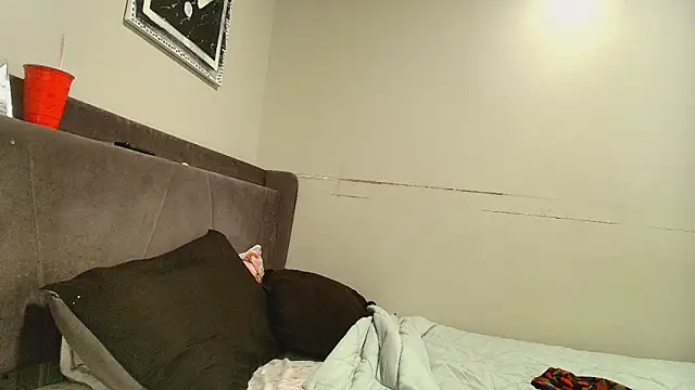 Naomiruty online show from October 29, 2025, 2:03 am