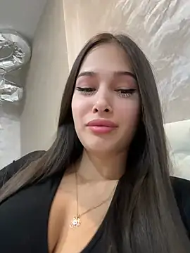 Snapshot of EricaWalls chatting on December 23, 2024, 7:09 pm EricaWalls online show from December 23, 2024, 7:09 pm