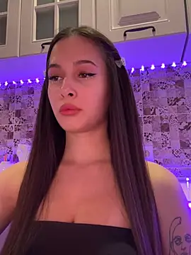 Snapshot of EricaWalls chatting on December 26, 2024, 9:04 pm EricaWalls online show from December 26, 2024, 9:04 pm