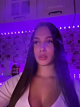 Snapshot of EricaWalls chatting on January 13, 2025, 9:31 pm EricaWalls online show from January 13, 2025, 9:31 pm