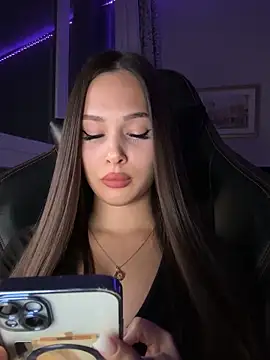 Snapshot of EricaWalls chatting on October 5, 2025, 10:29 pm EricaWalls online show from October 5, 2025, 10:29 pm