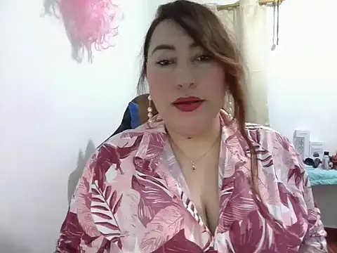 catalina boobs online show from April 24, 2026, 2:47 am