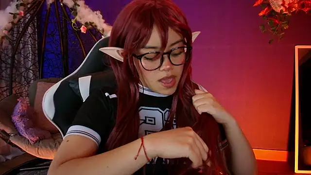 Snapshot of vanelope11 chatting on April 11, 2026, 7:45 am vanelope11 online show from April 11, 2026, 7:45 am