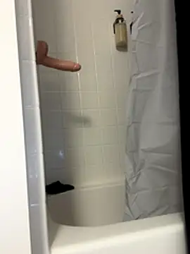 PeytonJohnn online show from December 22, 2025, 2:58 pm