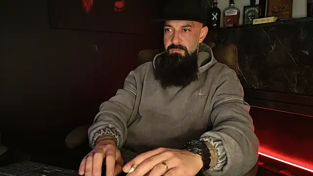 axxelrich  online show from December 2, 2025, 5:46 am