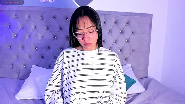 Snapshot of AriannaDavis chatting on March 19, 2025, 8:32 pm AriannaDavis online show from March 19, 2025, 8:32 pm