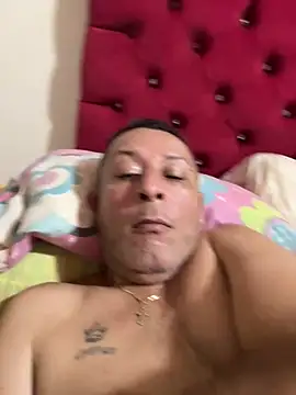 Snapshot of dirtycouplehot2 chatting on June 6, 2026, 7:29 pm dirtycouplehot2 online show from June 6, 2026, 7:29 pm