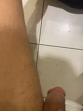 Snapshot of TENDo_519 chatting on March 10, 2026, 10:15 pm TENDo 519 online show from March 10, 2026, 10:15 pm