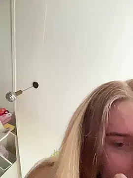 yourhornyslut online show from February 27, 2025, 12:13 pm