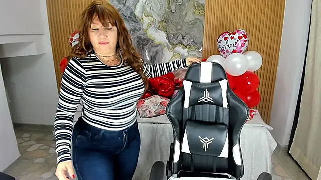 Danna topless online show from February 20, 2025, 12:04 pm