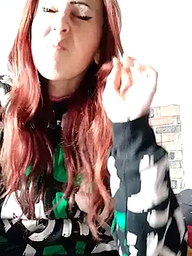 kriszy baby online show from December 18, 2025, 8:42 am