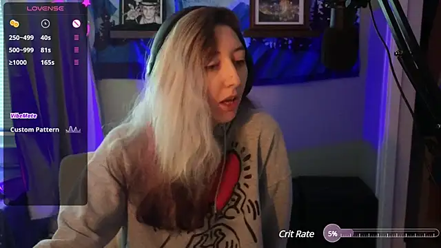 Snapshot of lovelylucyy chatting on December 6, 2024, 7:01 pm lovelylucyy online show from December 6, 2024, 7:01 pm